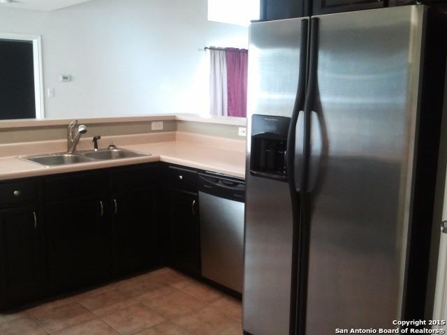 11 Pembroke Ct - Photo 2 of 10