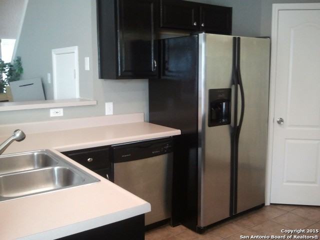 11 Pembroke Ct - Photo 3 of 10