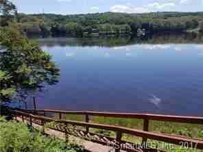 8 Pequot St - Photo 2 of 17