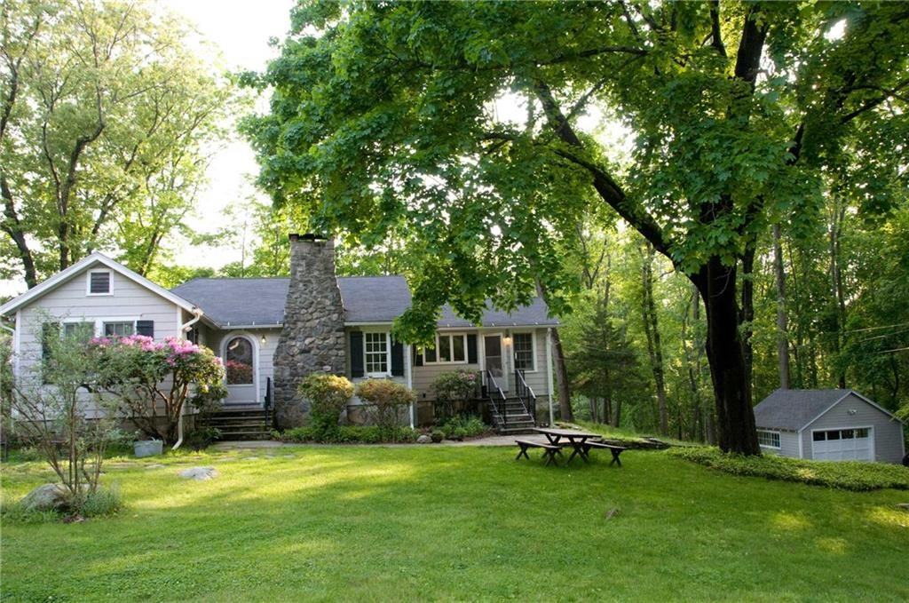 4 Hilltop Rd - Photo 2 of 22