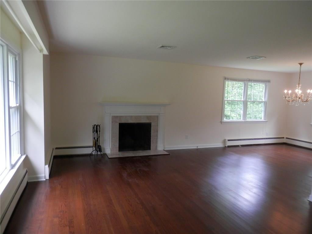 974 Ridgefield Rd - Photo 2 of 21