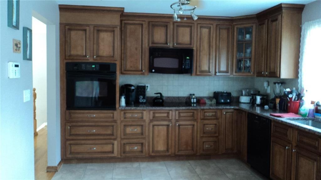 15 Hawthorne Dr - Photo 3 of 18