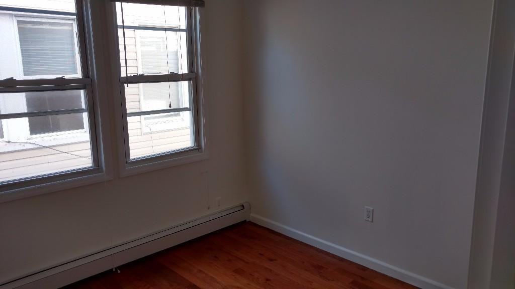 316 Ocean View Ave 2 - Photo 3 of 6