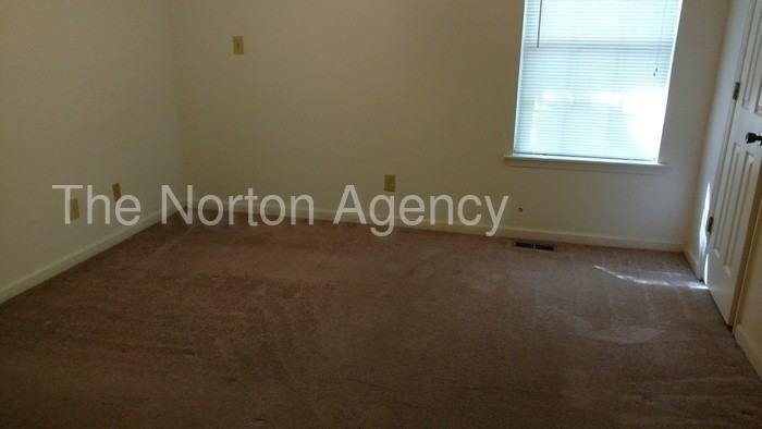 4998 Gillsville Hwy - Photo 2 of 14