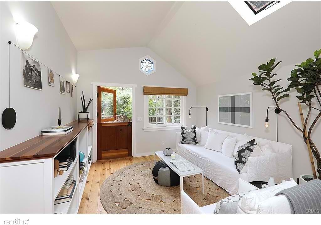 232 Woodland Dr - Photo 3 of 18