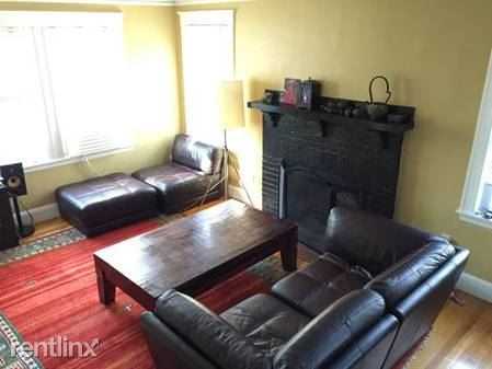 201 Langley Rd - Photo 3 of 10