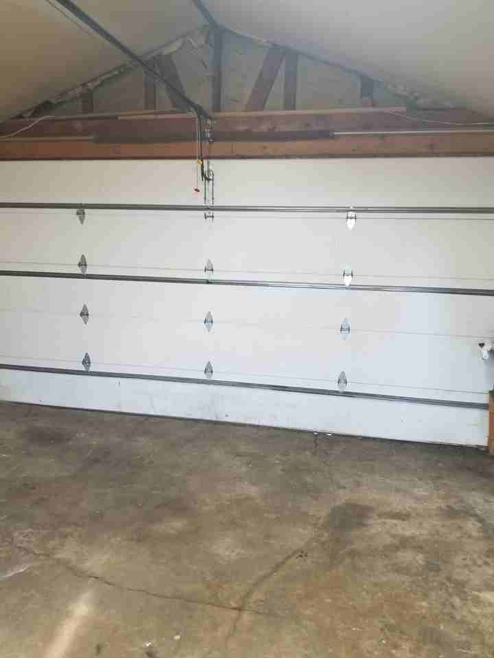 6760 W 83rd St - Photo 2 of 24