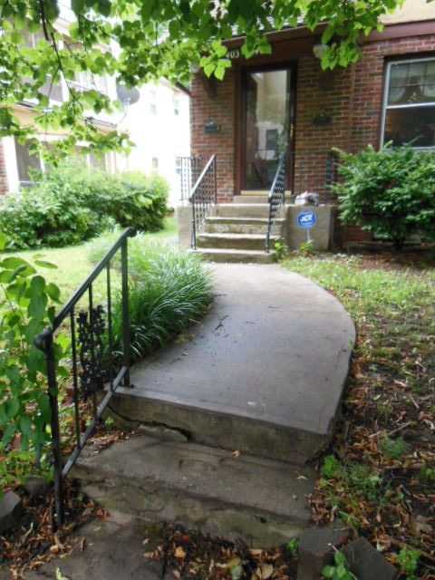 401 E 63rd Terrace - Photo 3 of 36