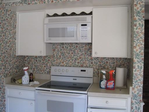 107 Satsuma Dr - Photo 2 of 12