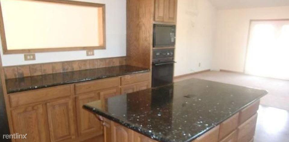 2639 Vegas Ave - Photo 3 of 5