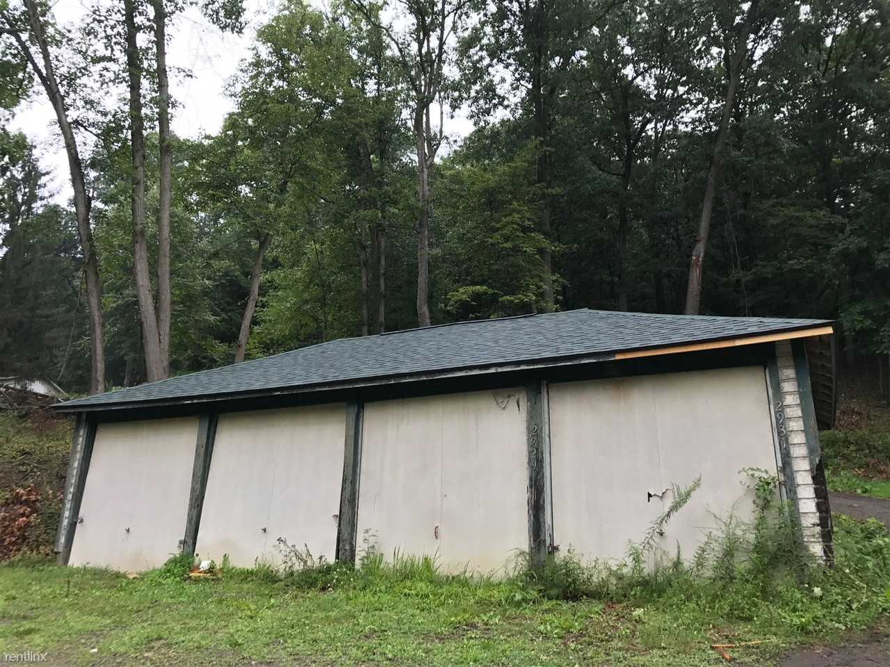 2925 Harts Run Rd - Photo 2 of 9