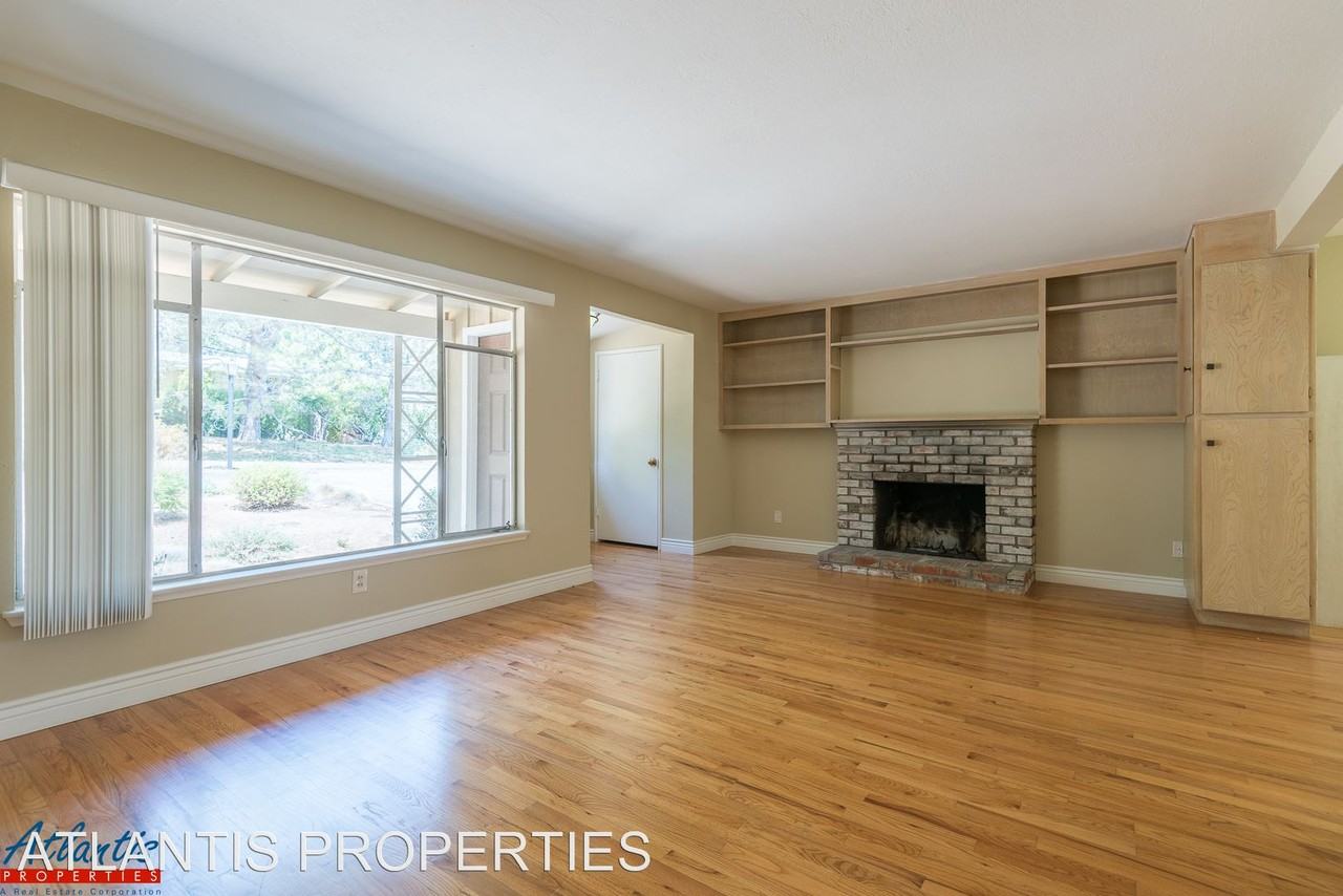 15854 Poppy Ln - Photo 2 of 12