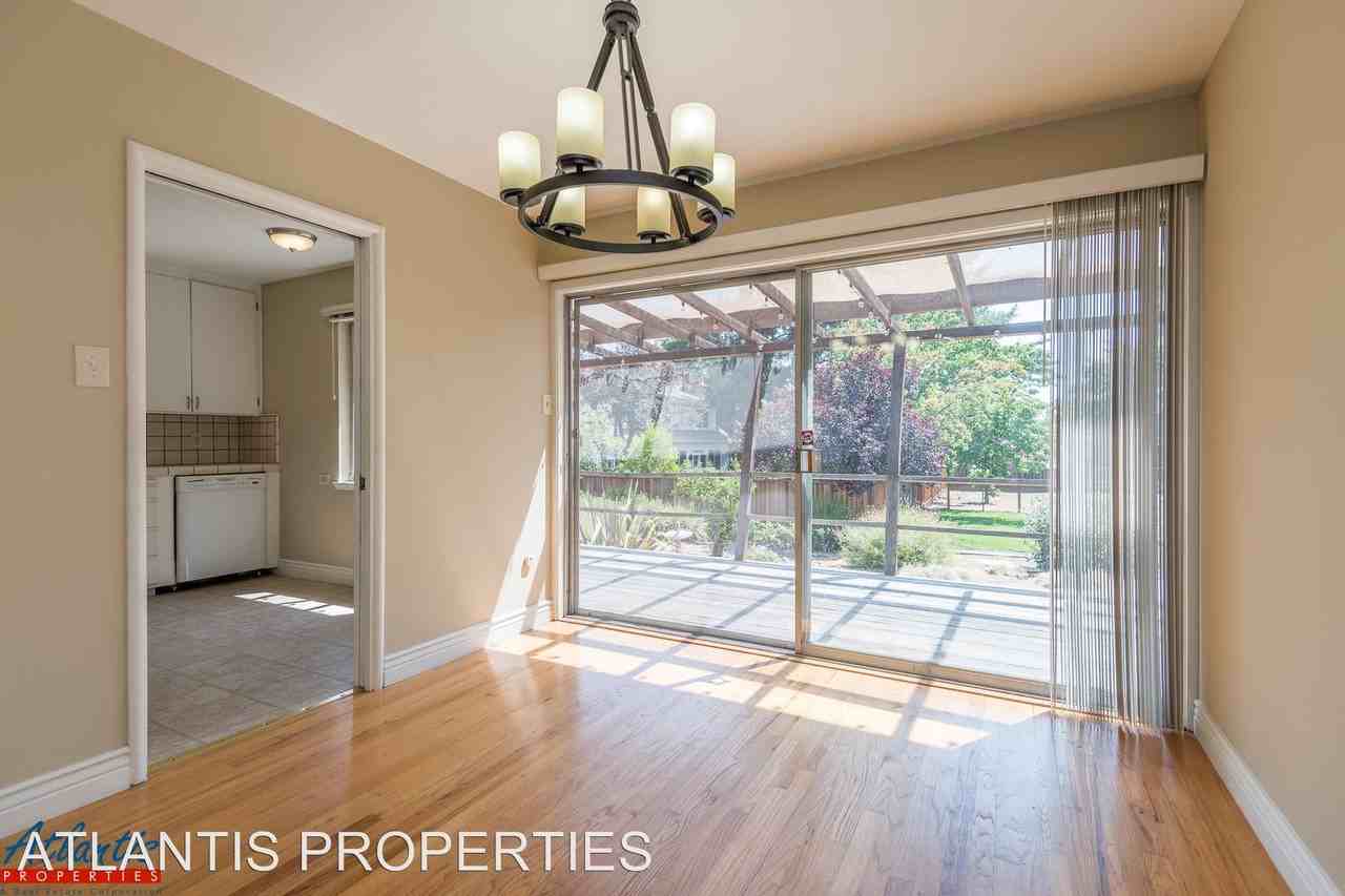 15854 Poppy Ln - Photo 3 of 12