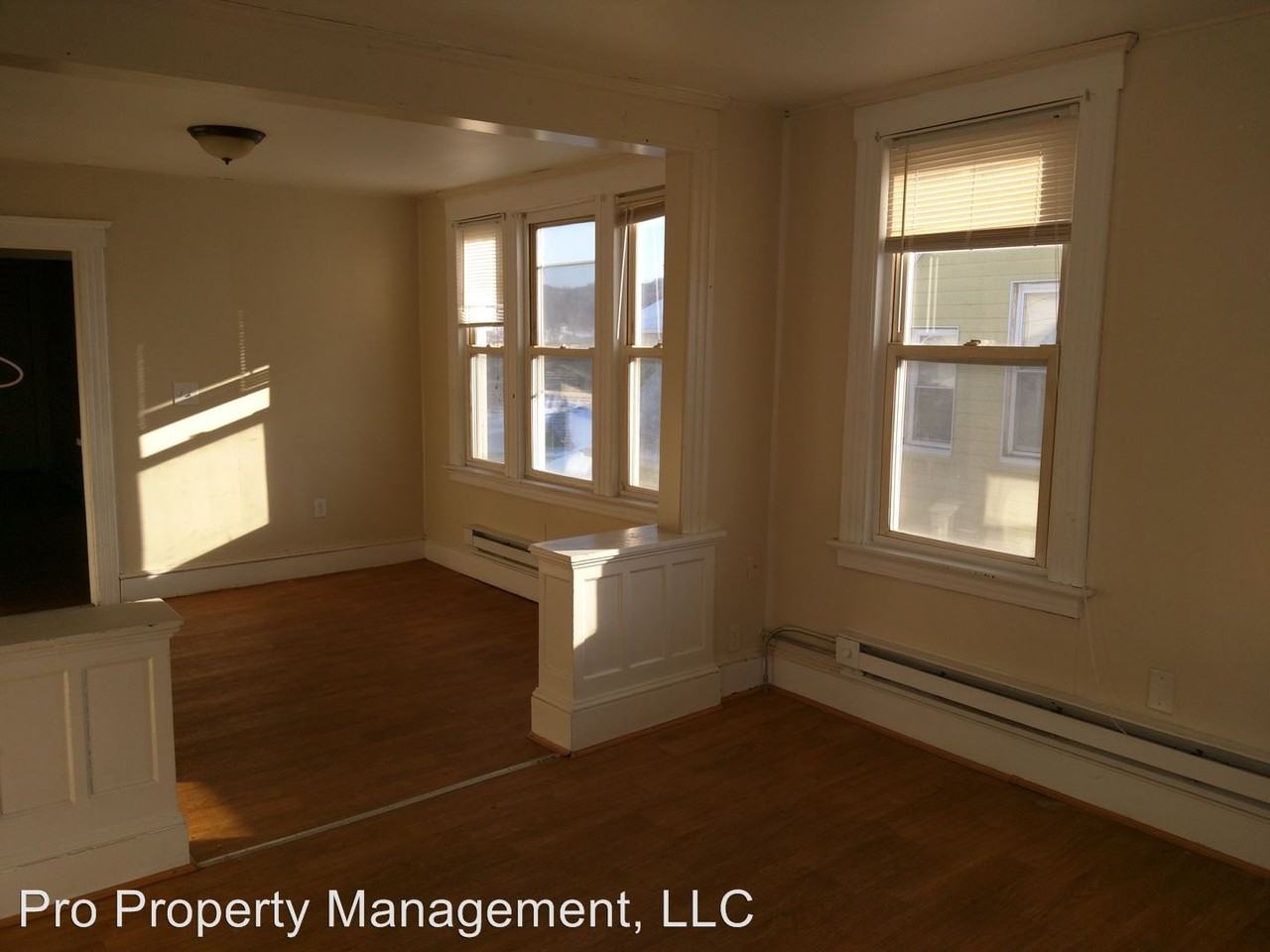 94 Edson Ave - Photo 3 of 11