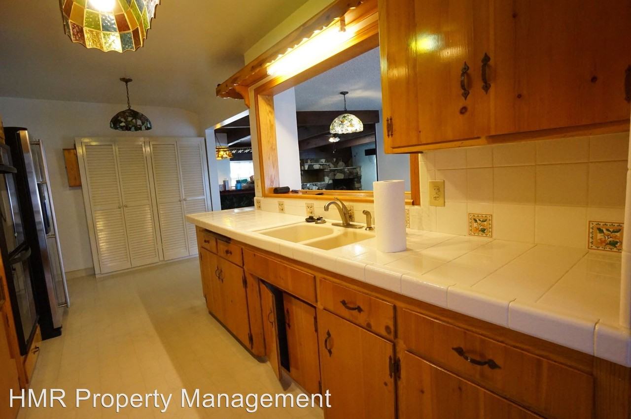 6004 Barranca Ave - Photo 3 of 19