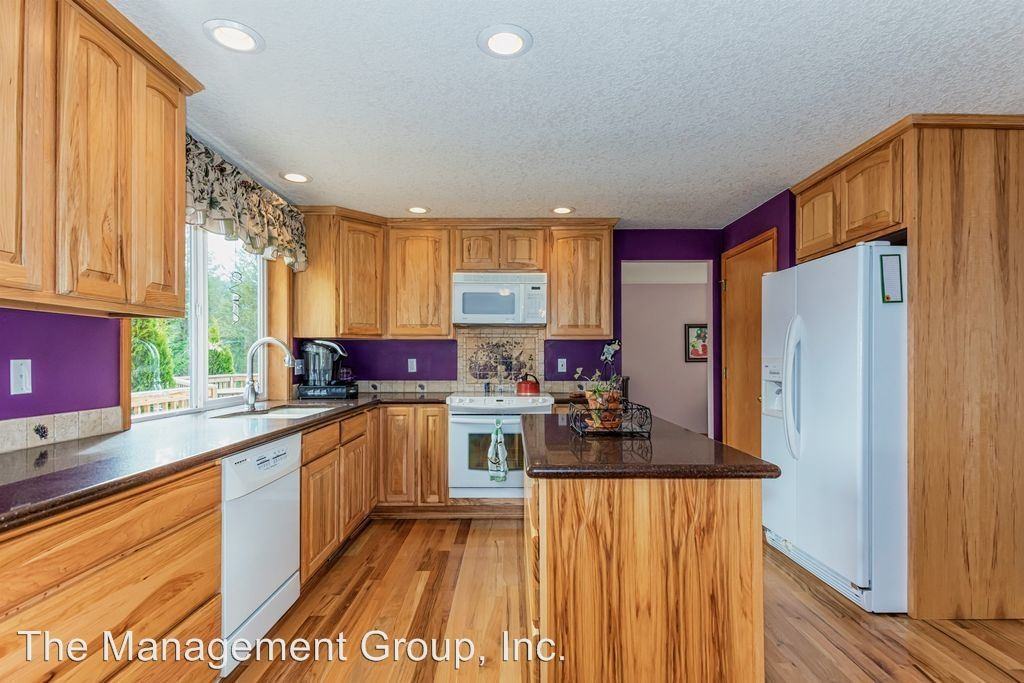 301 NE 408th Ct - Photo 3 of 25