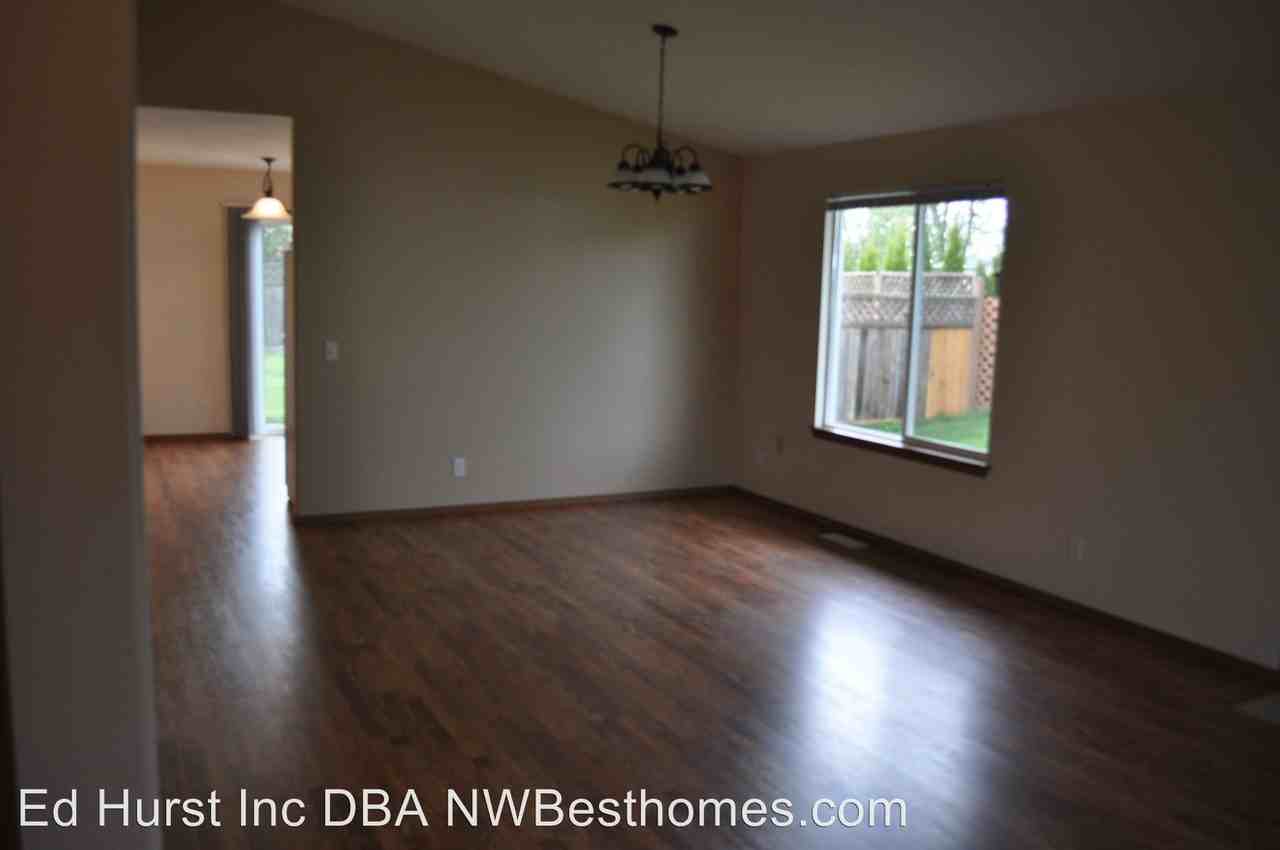 1117 Loves Hill Dr - Photo 2 of 9