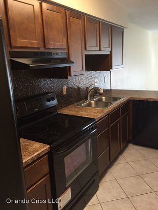 7728 Country Pl - Photo 3 of 10