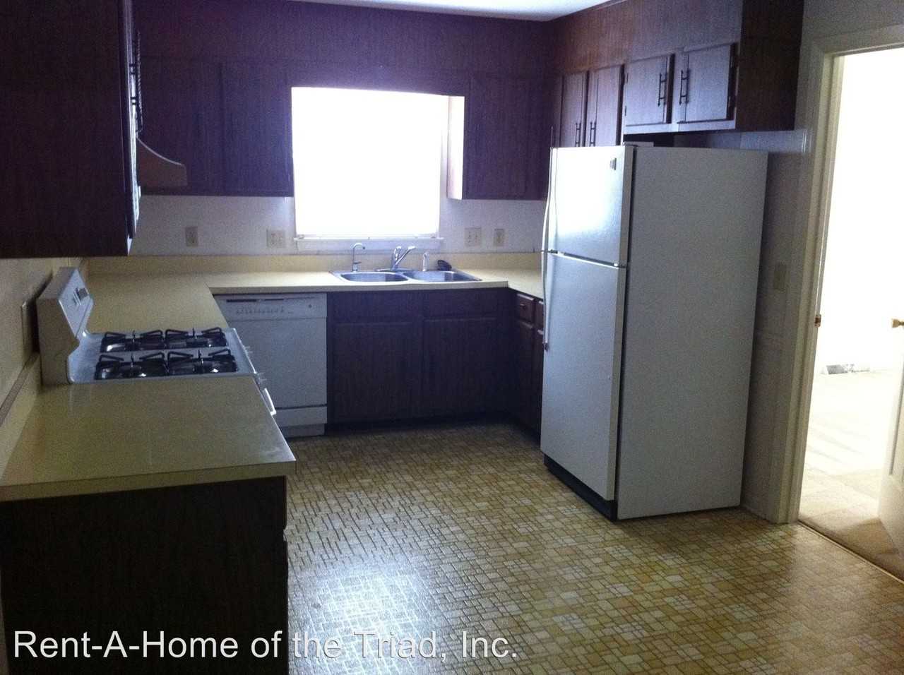 809 Coronado Dr - Photo 2 of 15