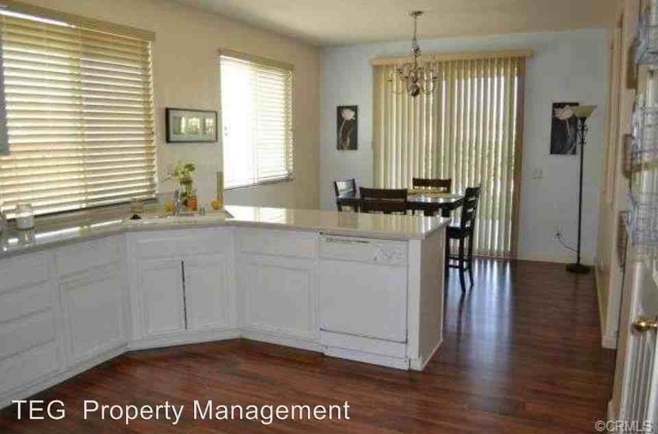 29396 Castlewood Drive - Photo 3 of 17