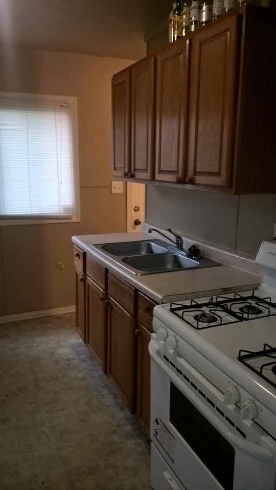 246 N Chicago St - Photo 3 of 8