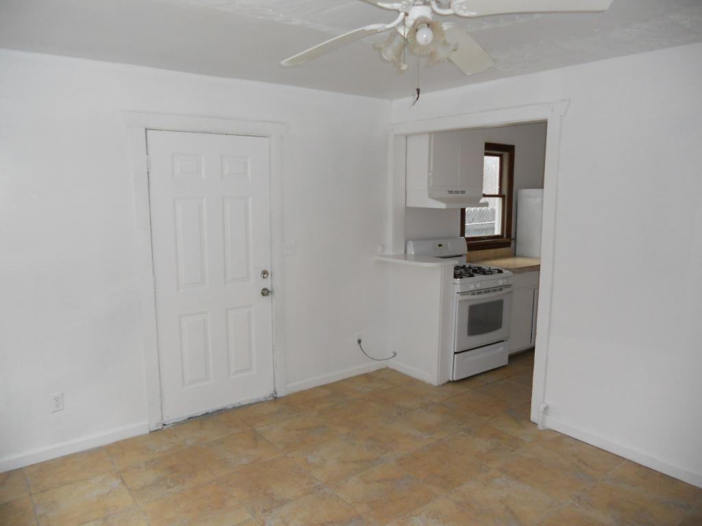 742 Elm St - Photo 3 of 15