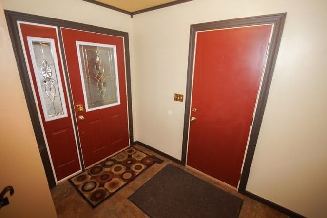 512 13th Ave S - Photo 3 of 18