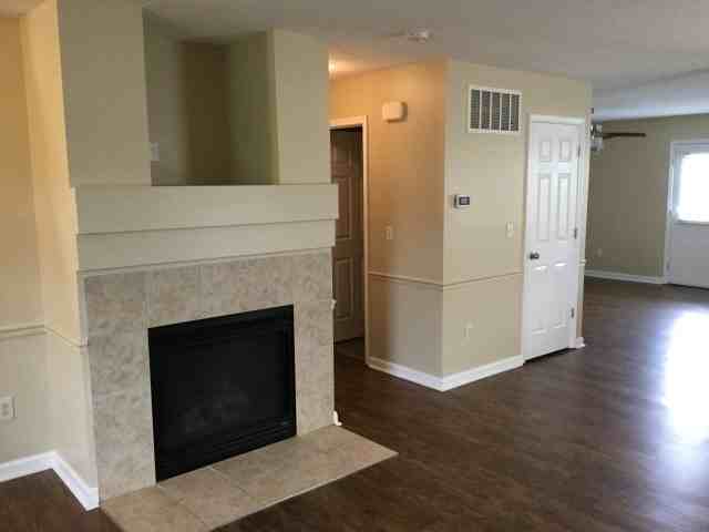 1274 Canterhurst St - Photo 2 of 15