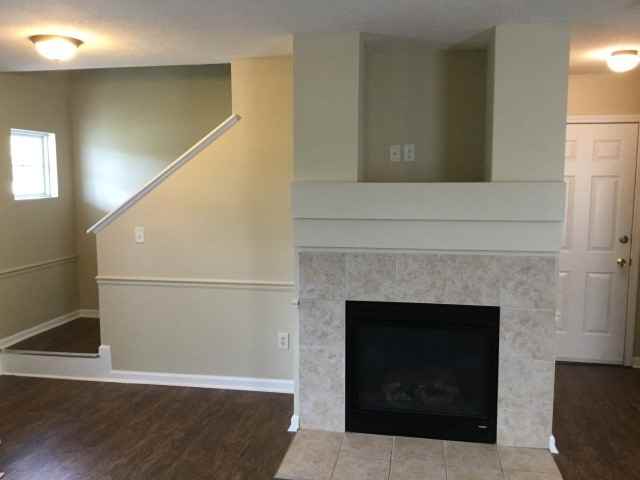 1274 Canterhurst St - Photo 3 of 15