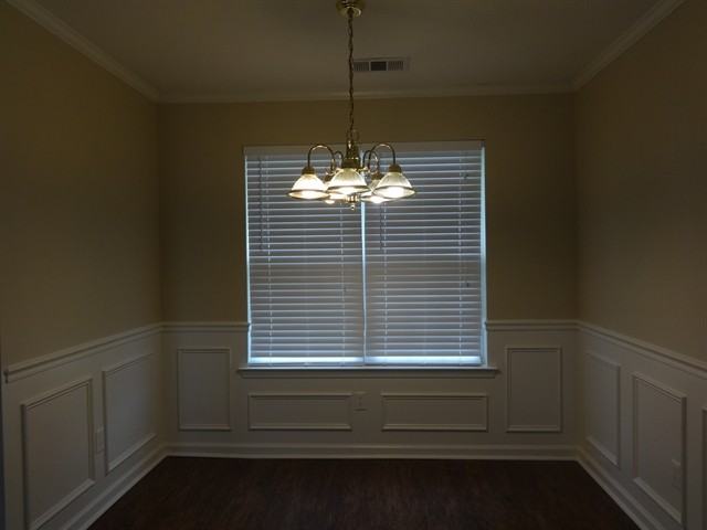 1812 Heathers Way - Photo 3 of 17