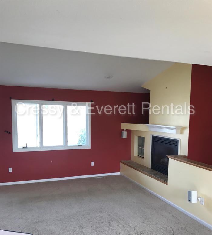 11070 Golden Pheasant Dr - Photo 2 of 23