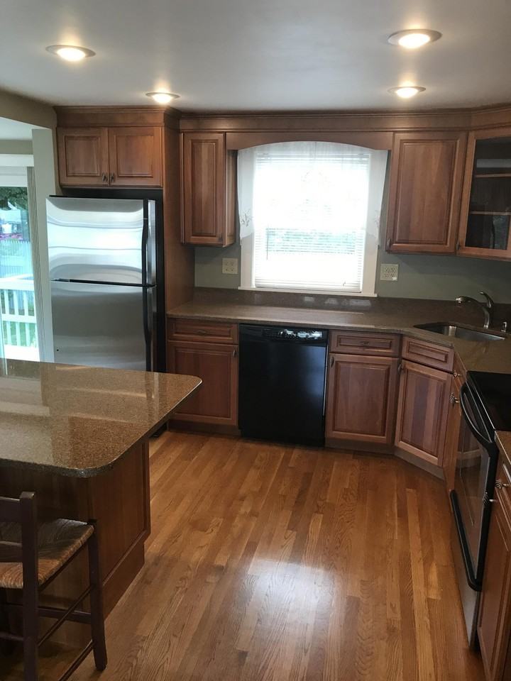 13 Munroe Ave - Photo 2 of 11