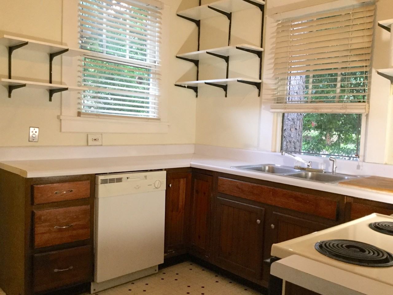 1874 Central Avenue - Photo 3 of 8