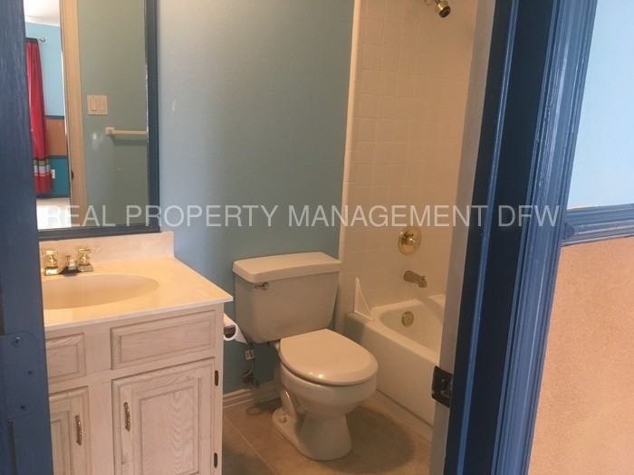 18944 Fortson Ave - Photo 2 of 28