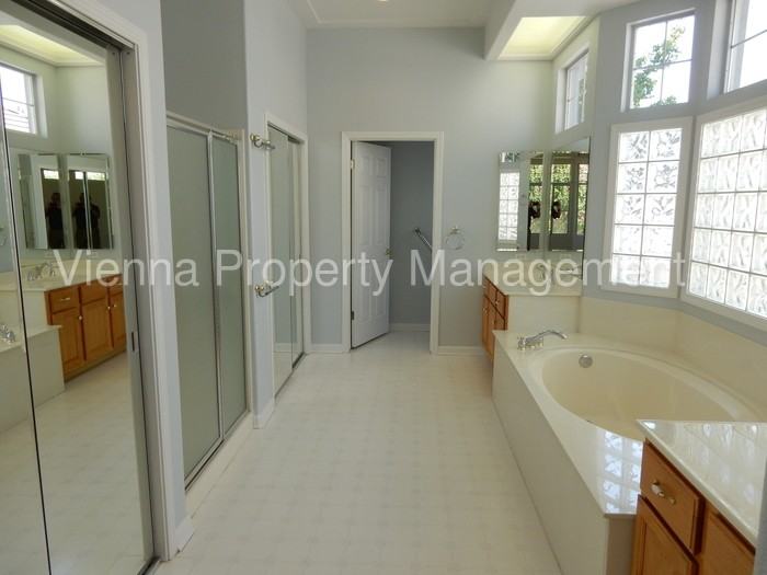 517 Cold Stream Ct - Photo 3 of 24