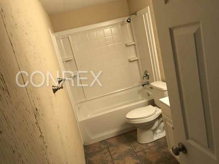 107 W Leslie Ave - Photo 3 of 4