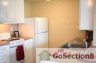 3915 Olive St - Photo 3 of 6