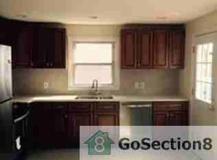 15 Oakleaf St - Photo 2 of 5