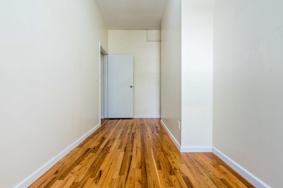 229 Jefferson St #5