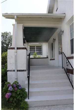 12 Darrow St - Photo 2 of 15