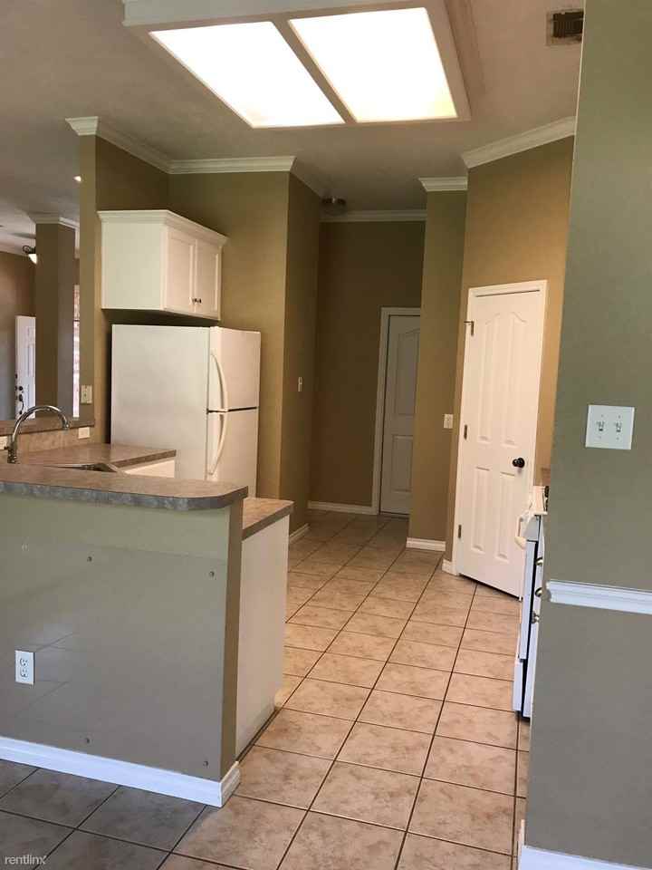 5206 Draycott Ct - Photo 2 of 16