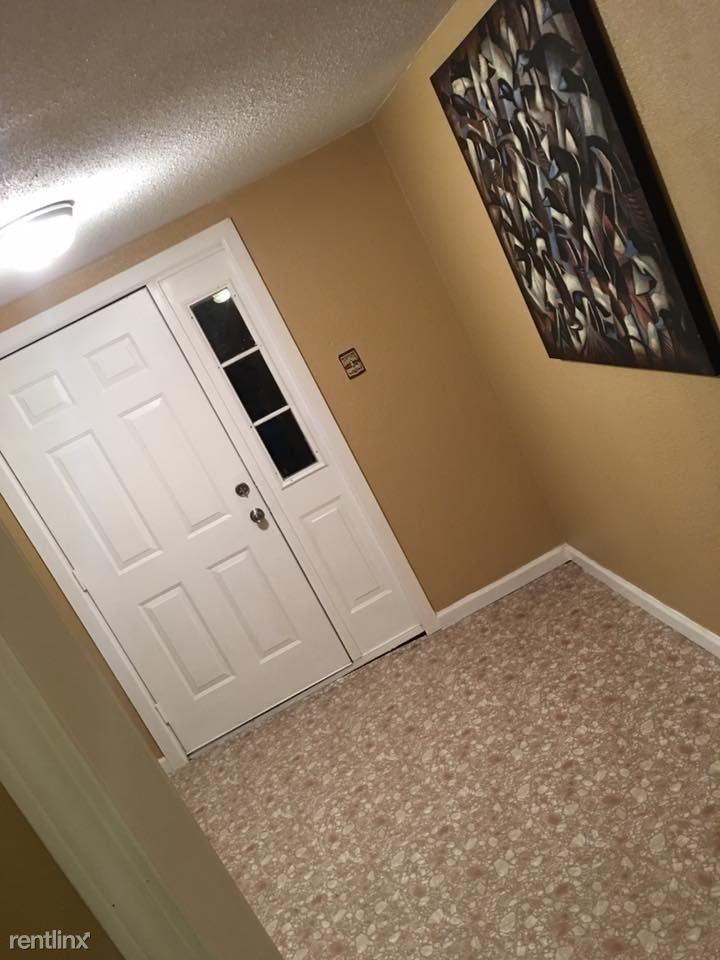 317 W Main St - Photo 3 of 5