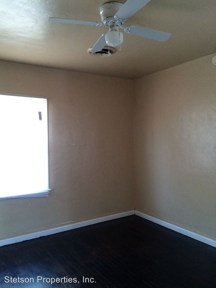 116 N Harvard Ave - Photo 3 of 6