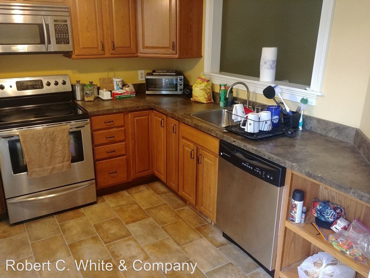 402 Cambridge Cmns - Photo 2 of 4