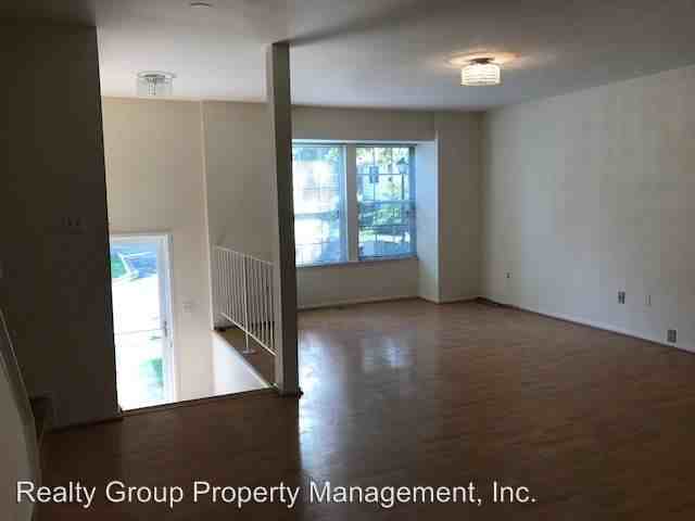 7757 Hiawatha Ln - Photo 2 of 28