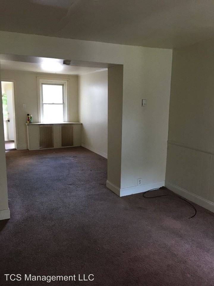 91 Houston Rd - Photo 3 of 5