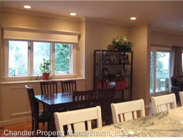 1314 Laurel Crescent - Photo 2 of 11