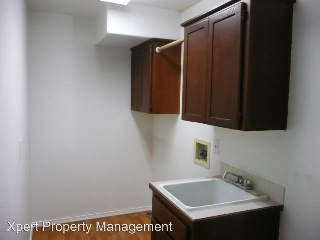 710 NE 157th Ct - Photo 3 of 13