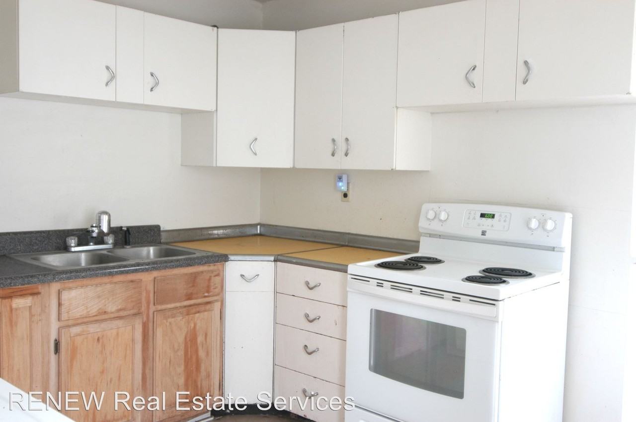 2705 Buchanan St - Photo 3 of 5