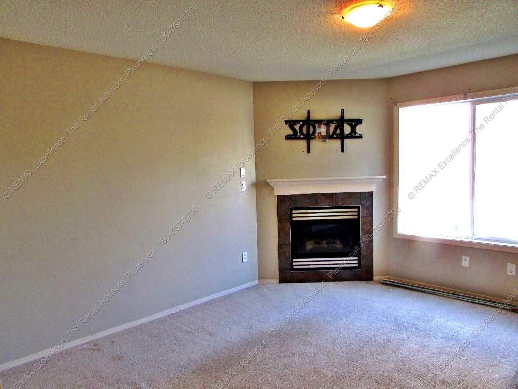5001 62 Street - Photo 2 of 19